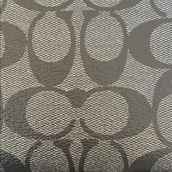 Coach! NWT! Wristlet! - Picture 8 of 8